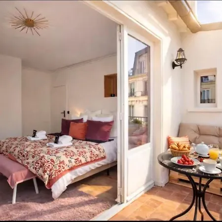 T-5 Triangle D'or A Deux Pas Des Champs-elysees Apartment